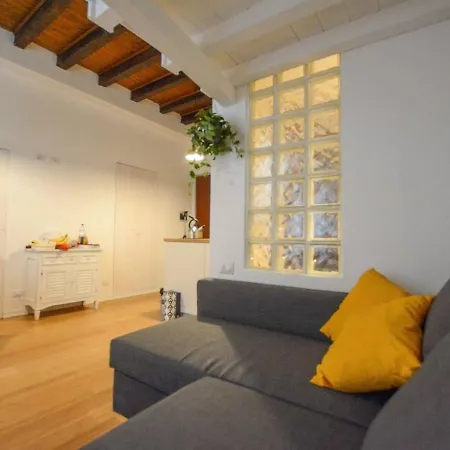 Apartment Home Sweet Home Milan